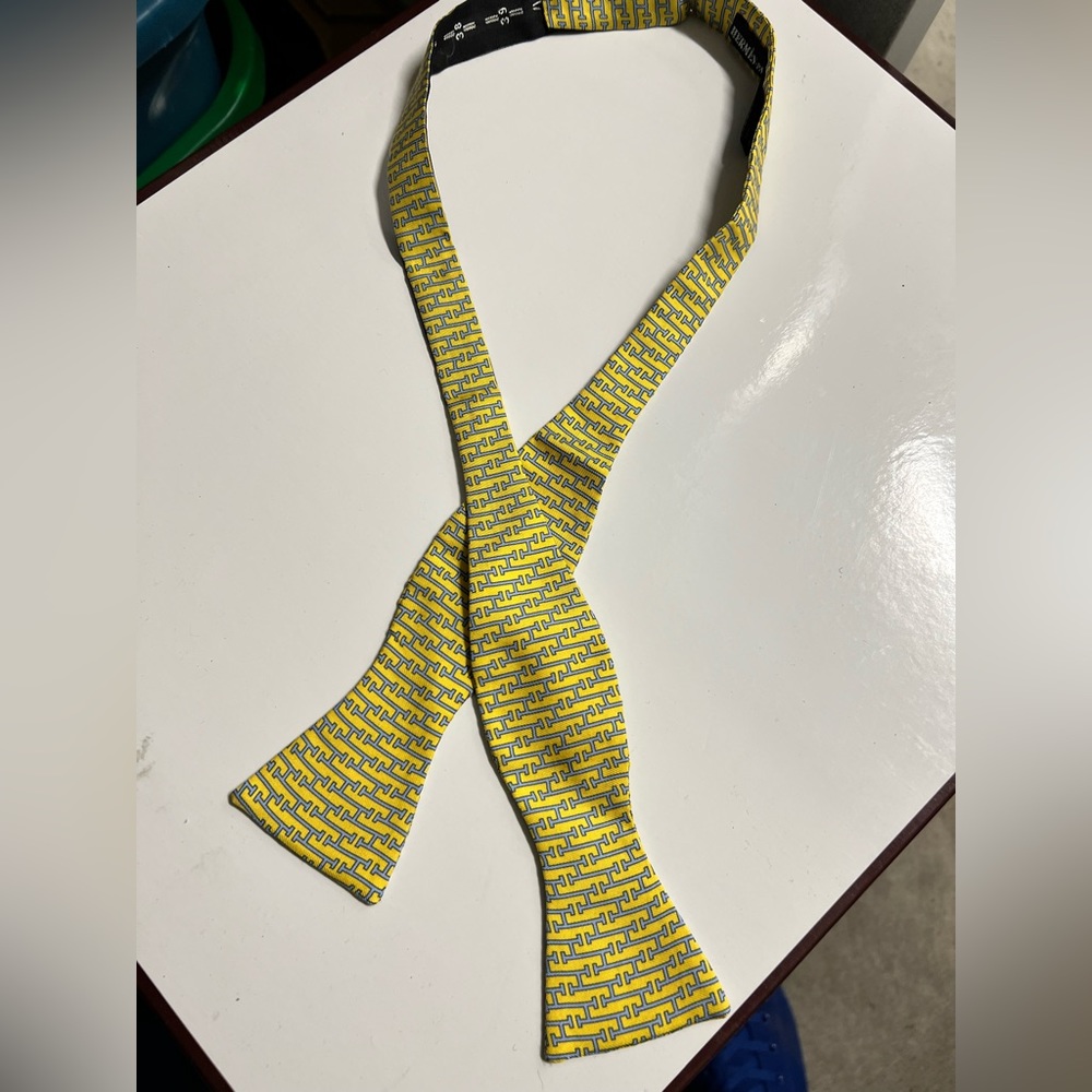 Vtg Hermes silk bow tie monogram H